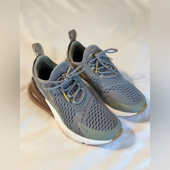 Nike Air Max 270 Green/Gold Athletic Sneakers (size 8) - Picture 1 of 5